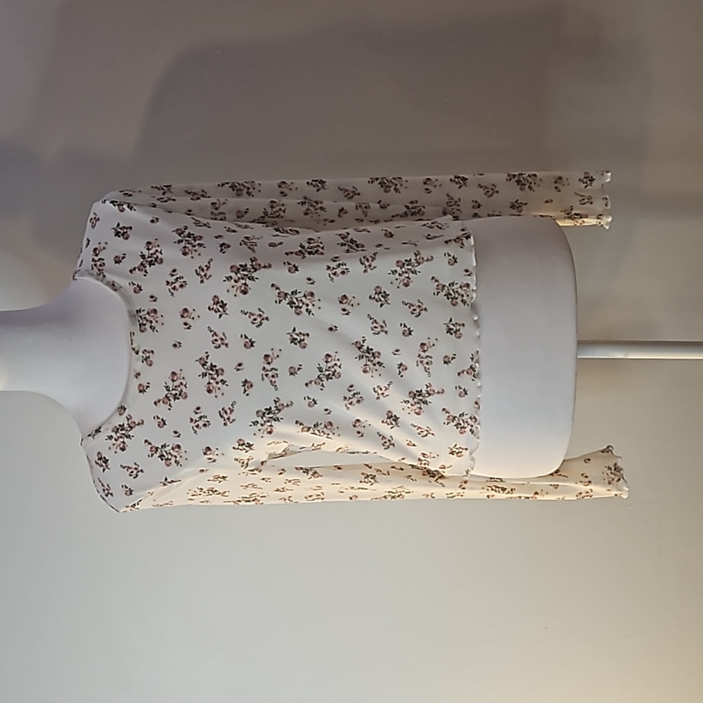 Vanilla Star Longsleeve Floral Shirt Size Medium - Picture 7 of 8